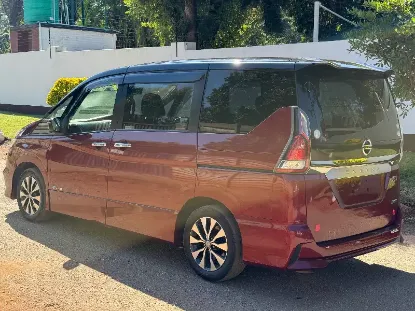Picture of Nissan Serena 2017