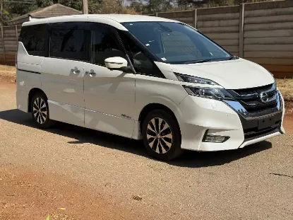 Picture of Nissan Serena 2017