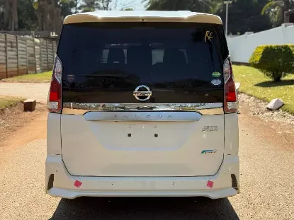 Picture of Nissan Serena 2017