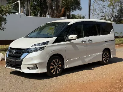 Picture of Nissan Serena 2017