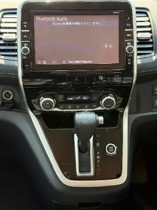 Picture of Nissan Serena 2017