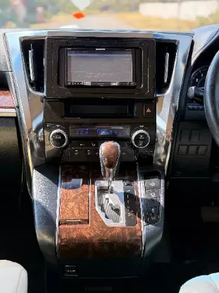 Picture of Toyota Alphard 2018