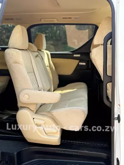 Picture of Toyota Alphard 2018