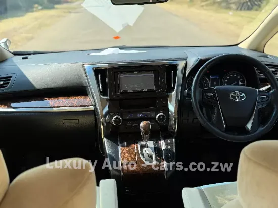 Picture of Toyota Alphard 2018