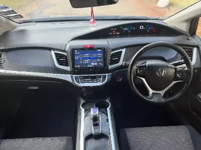 Picture of Honda Jade 2015