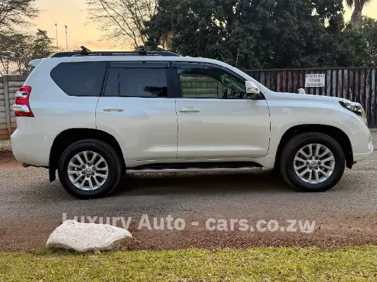 Picture of Toyota Prado 2016