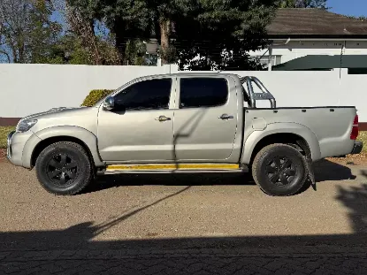 Picture of Toyota Hilux 2012