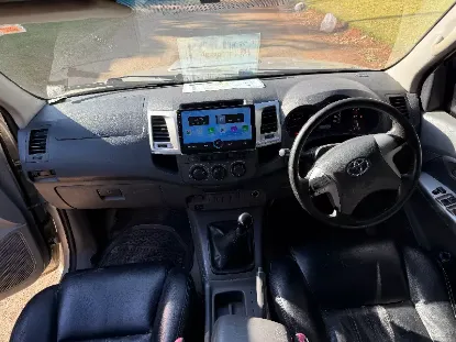 Picture of Toyota Hilux 2012