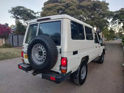 Picture of Toyota Land Cruiser 2016