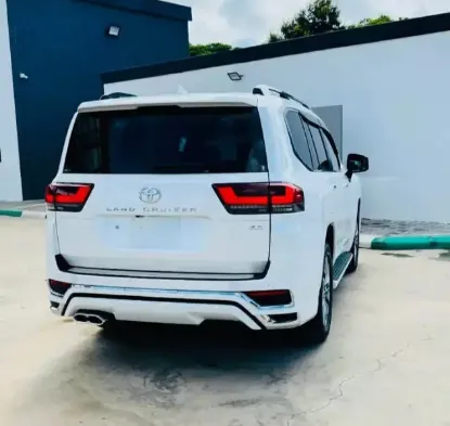 Picture of Toyota Land Cruiser 2025