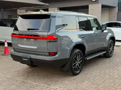 Picture of Lexus GX550 2025