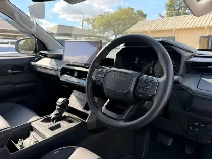 Picture of Toyota Hilux 2026