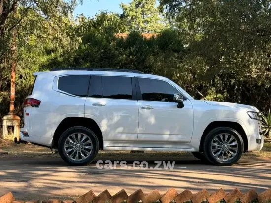 Picture of Toyota Land Cruiser 2025