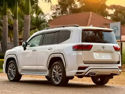 Picture of Toyota Land Cruiser 2025