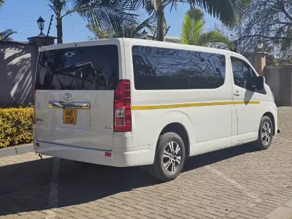Picture of Toyota Quantum 2023