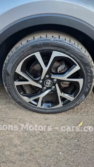 Picture of Toyota C-HR 2017