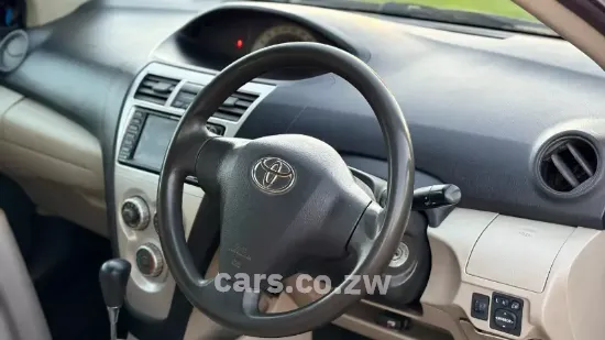 Picture of Toyota Belta 2008