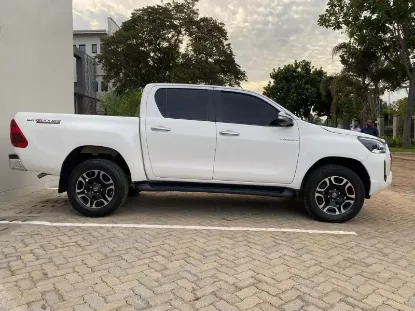 Picture of Toyota Hilux 2017