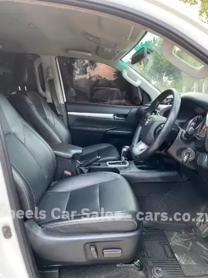 Picture of Toyota Hilux 2017