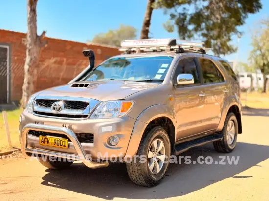 Picture of Toyota Fortuner 2009