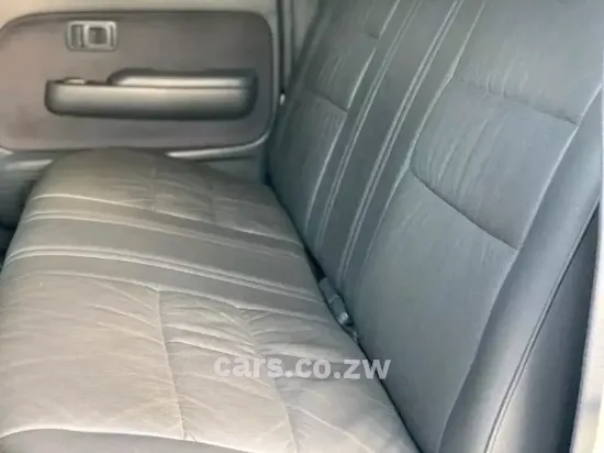 Picture of Toyota Hilux 2005