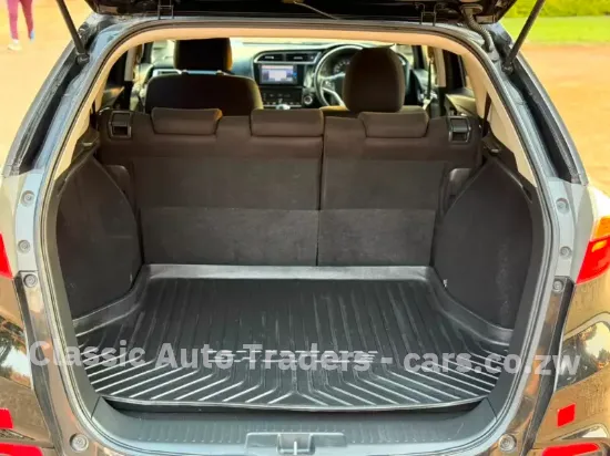 Picture of Isuzu KB300 2005