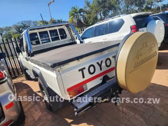 Picture of Toyota Land Cruiser 2016