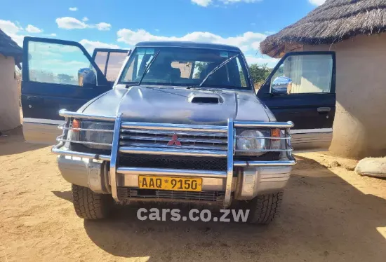 Picture of Mitsubishi Pajero 1996