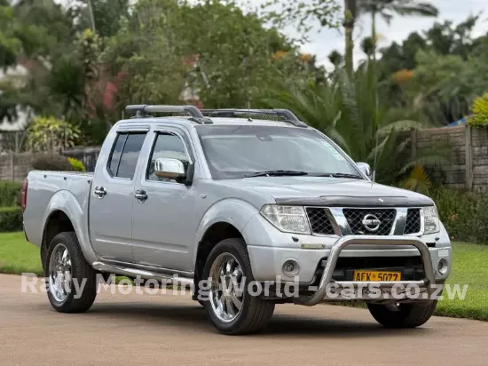 Picture of Nissan Navara 2010
