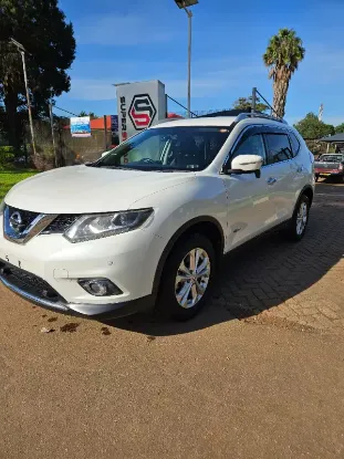 Picture of Nissan Non hybrid 2016