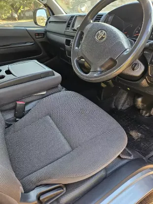 Picture of Toyota Quantum Quantum 2017
