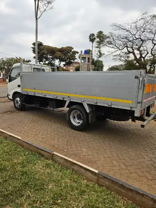 Picture of Toyota Dyna Dyna 2008