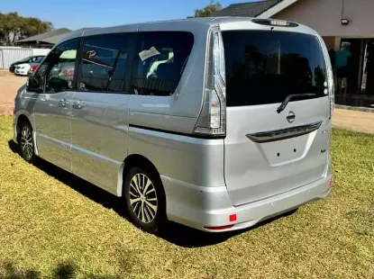 Picture of Clean 7/8 Seater Family Cars for Hire !! From
