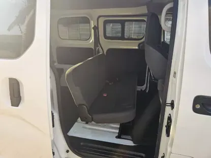 Picture of Nissan NV200 2017