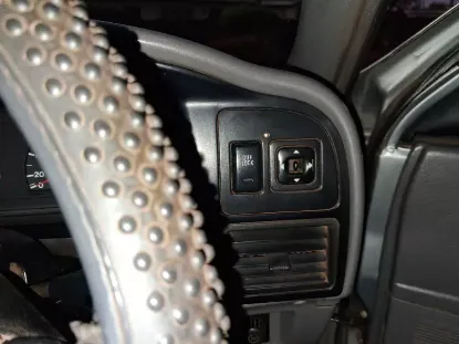 Picture of Isuzu KB280DTLX 2002