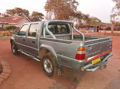 Picture of Isuzu KB280DTLX 2002