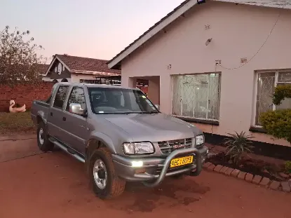Picture of Isuzu KB280DTLX 2002