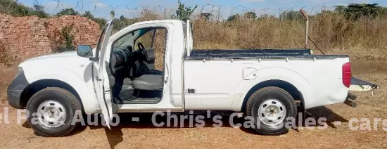 Picture of Nissan Navara 2012