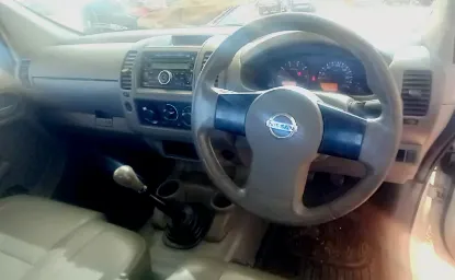 Picture of Nissan Navara 2012