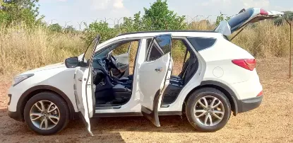 Picture of Hyundai Santa Fe 2017