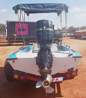 Picture of Piranha Hull WIth Mercury 90 Motor 1977