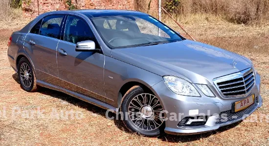 Picture of Mercedes Benz E-Class 2010
