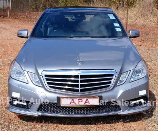 Picture of Mercedes Benz E-Class 2010