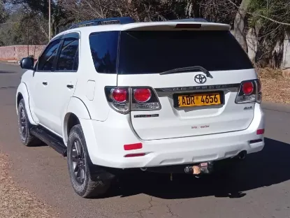 Picture of Toyota Fortuner 2015