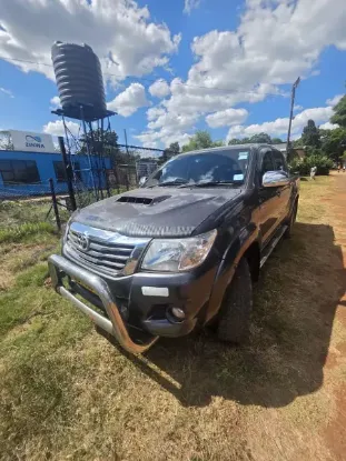 Picture of Toyota Hilux D4D Legend 45 4x4