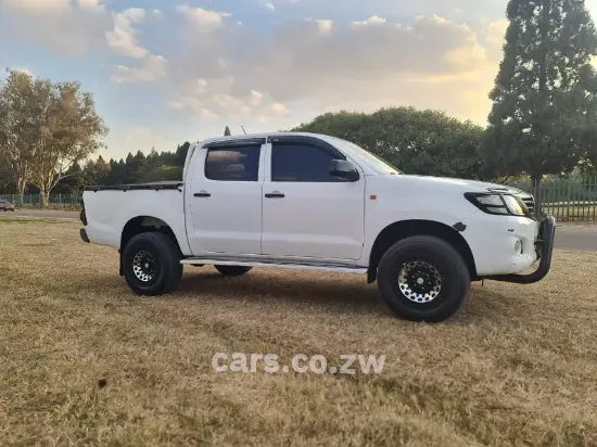 Picture of Toyota Hilux 2013