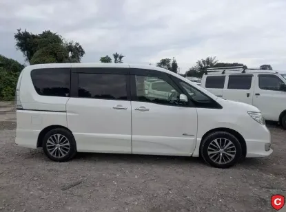 Picture of Nissan Serena 2016