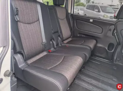 Picture of Nissan Serena 2016