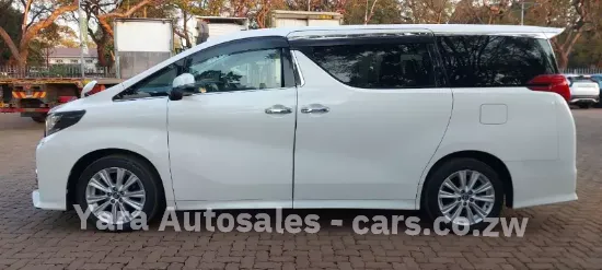 Picture of Toyota Alphard G 2016