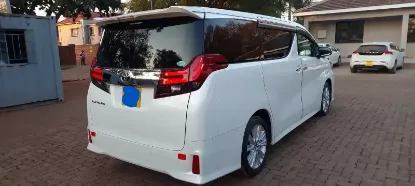Picture of Toyota Alphard G 2016